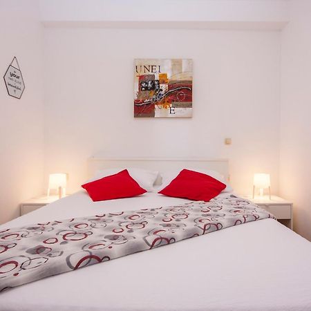 Apartments Alisa Brodarica  Extérieur photo