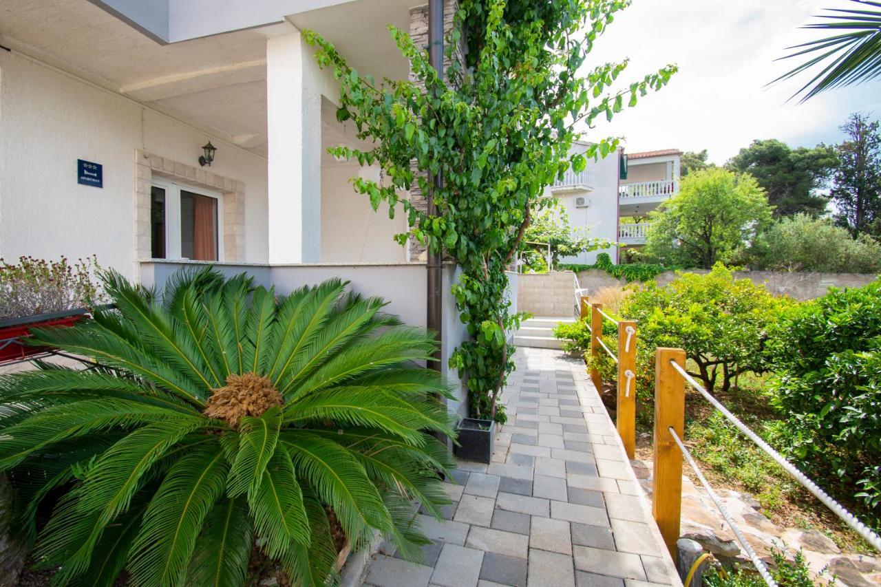 Apartments Alisa Brodarica  Extérieur photo