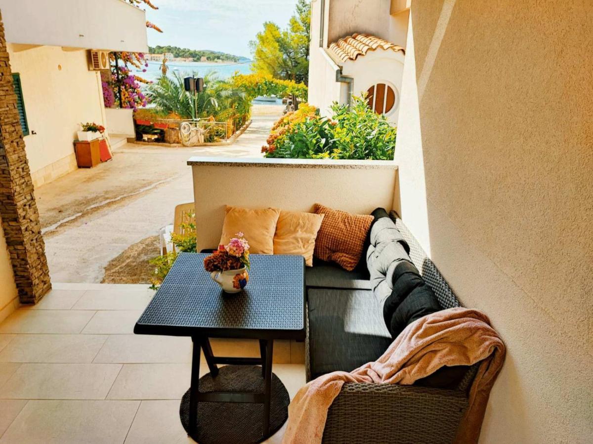 Apartments Alisa Brodarica  Extérieur photo