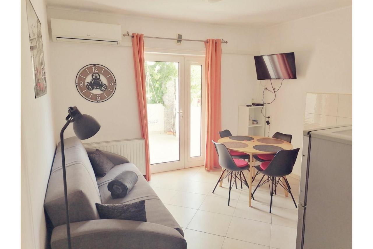 Apartments Alisa Brodarica  Extérieur photo