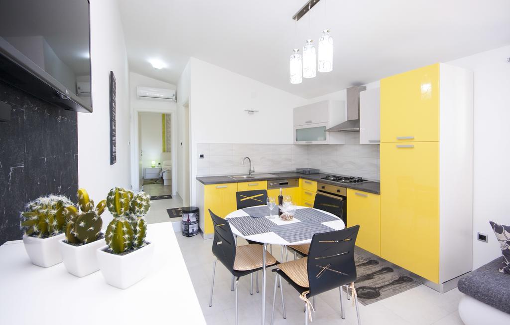 Apartments Alisa Brodarica  Extérieur photo